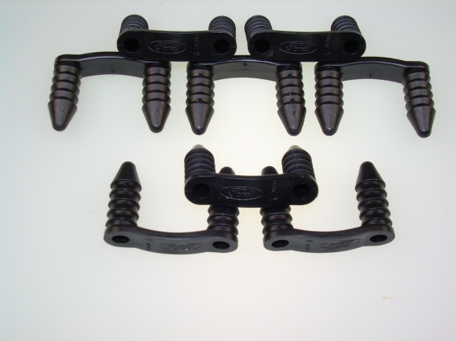 8 x Mk2 Escort Engine Bay Loom Clips With Ford Logo (Black)£6.99