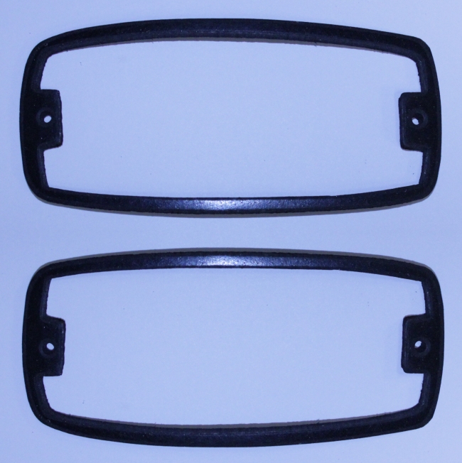 Mk1 Escort Outer Reverse Light Seals £5.99